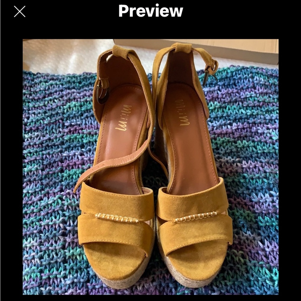 Mi,im Lynn cork wedge heels size 8.5